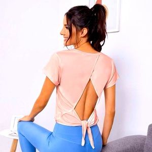 Backless sports tee